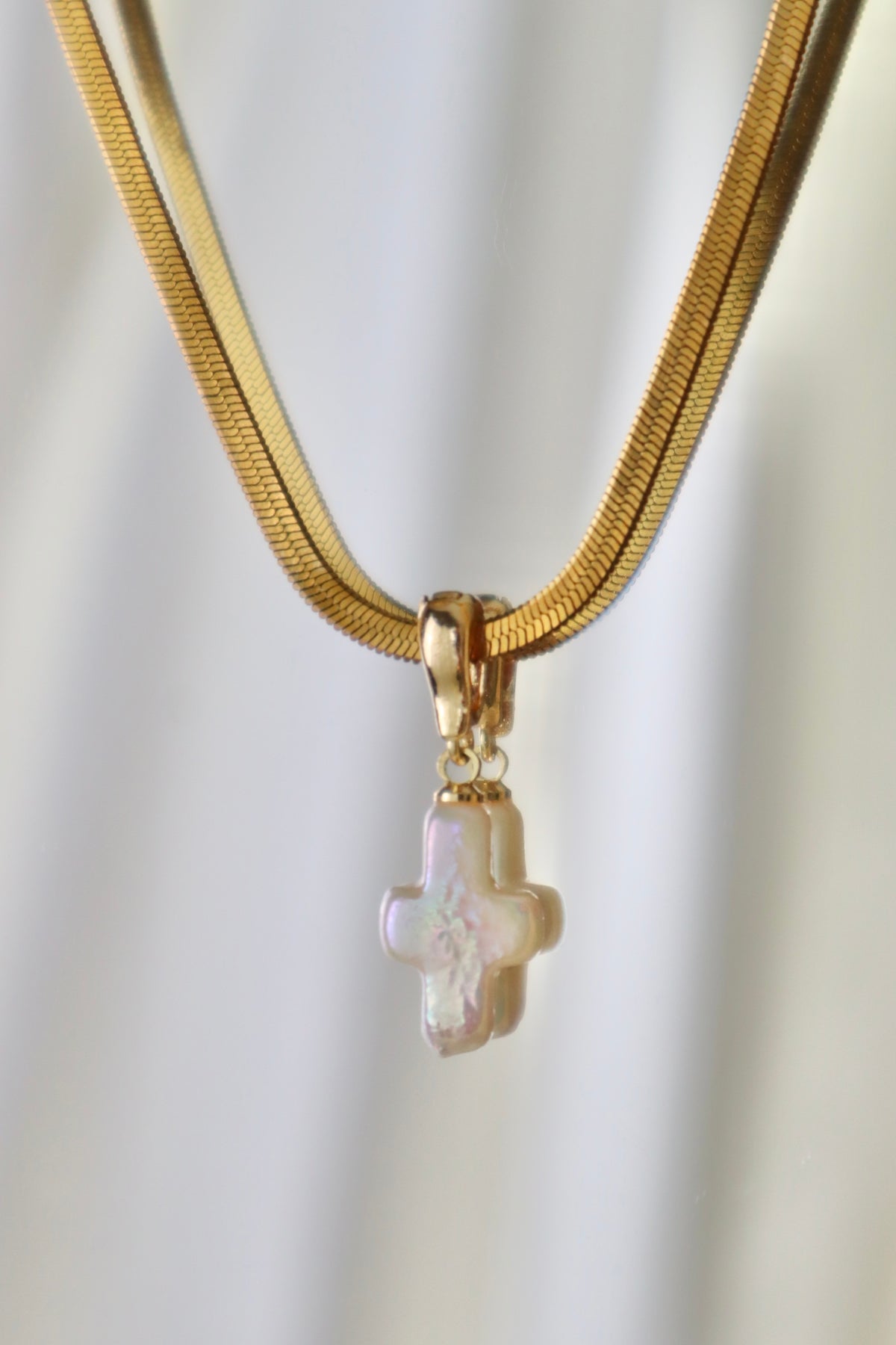 Pearl Cross (Gold)